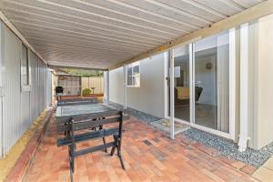 Αίθριο ή υπαίθριος χώρος στο Modern And Self Contained Granny Flat