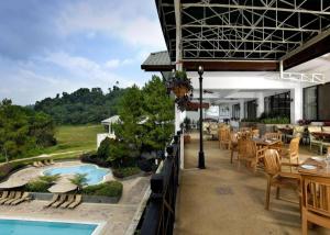 Hồ bơi trong/gần Berjaya Hills Golf & Country Club