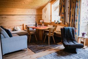 Posezení v ubytování Apart Martina + 16 fotografií