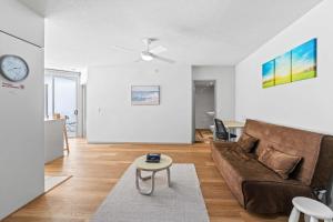 Ruang duduk di CASSA KG - 1B1B Modern Apartment Close to QUT & City