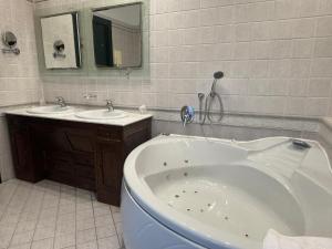 Foto dalla galleria di Da Mariuccia a Robecchetto con Induno Altre 27 foto