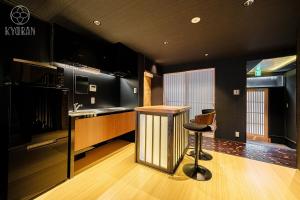 O bucătărie sau chicinetă la KYORAN-GETKOTEI - Vacation STAY 56959v