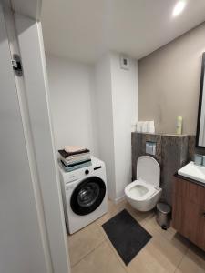 Ένα μπάνιο στο Targowa 53 - Green & Central