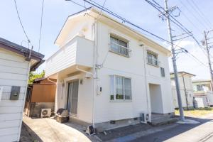 an image of a white house at Ikkenya - Vacation STAY 17622 in Kuwana
