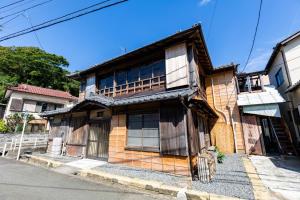 an old house on the side of the street at R-house 5th - Vacation STAY 17834 in Numazu