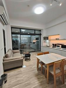 Kuchyň nebo kuchyňský kout v ubytování 開宿Casual B&B