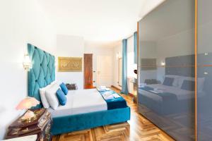 Ένα ή περισσότερα κρεβάτια σε δωμάτιο στο Luxury Seaside Villa Near Cagliari