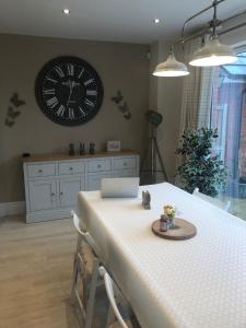 Fotografie z fotogalerie ubytování Room near M4, Great Western Hospital v destinaci Swindon