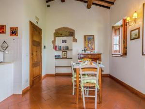 Φωτογραφία από το άλμπουμ του Quaint Tuscan Farmhouse στο Μοντεπουλτσιάνο
