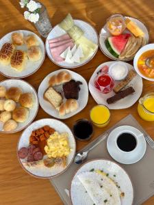 Makanan di atau berdekatan hotel