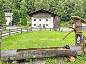 Κήπος έξω από το Apartment Typ B by Interhome