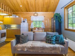 Η κουζίνα ή μικρή κουζίνα στο Holiday Home Riekkola by Interhome