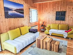 Χώρος καθιστικού στο Holiday Home Simale by Interhome