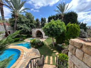 Bazén v ubytování Villa Ivy nebo v jeho okolí