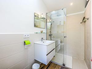 Ένα μπάνιο στο Studio Neizh Bihan by Interhome