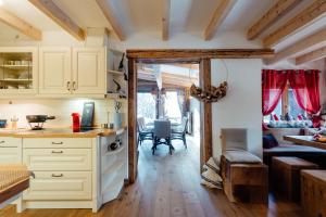 Photo de la galerie de l'établissement Chalet CLAUDIA by MoniCare, à Scharnitz 10 autres photos