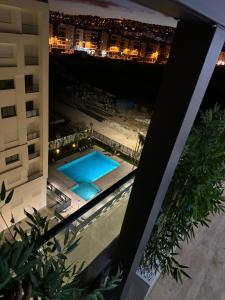 Kolam renang di atau dekat dengan Luxe moderne gezin appartement
