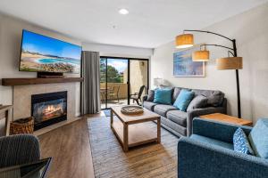 Χώρος καθιστικού στο Luxury Garden View - Seascape Beach - Heated Pool