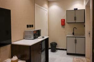 Nhà bếp/bếp nhỏ tại Aknan AlNarjs