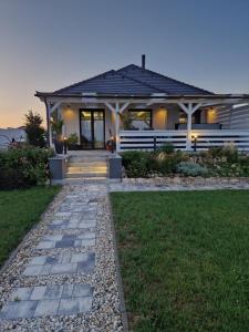 Το κτήριο όπου στεγάζεται  το διαμέρισμα