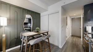 Foto dalla galleria di Cozy 1BR Condo in Core Toronto a Toronto