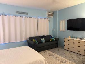 Μια τηλεόραση ή/και κέντρο ψυχαγωγίας στο High Point North Studio M8