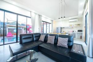 Køkken eller tekøkken på Miguel Pool Villa