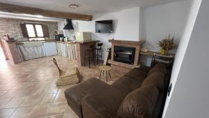 Η κουζίνα ή μικρή κουζίνα στο La casa de la tía Guille +18 φωτογραφίες