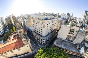 Pemandangan umum bagi Buenos Aires atau pemandangan bandar yang diambil dari hotel