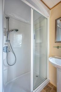 Vannituba majutusasutuses B12, Tal y Fan