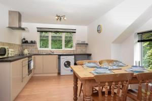 Η κουζίνα ή μικρή κουζίνα στο High Tide