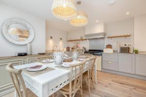 Gallery image of 3 Bed in Appledore oc-t32810 in Appledore +22 photos