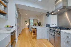 Köök või kööginurk majutusasutuses Number Forty +12 fotot