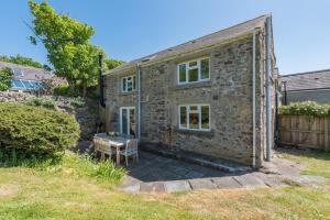 Το κτήριο όπου στεγάζεται  η παραθεριστική κατοικία