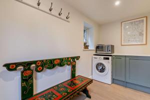 Gallery image of Hall Cottage in Eccleshall +13 photos