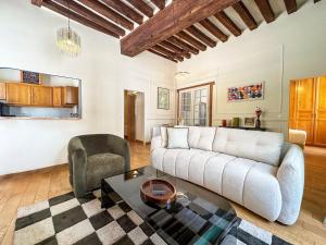 Η κουζίνα ή μικρή κουζίνα στο VitraNova – Face à la cathédrale de Chartres +15 φωτογραφίες