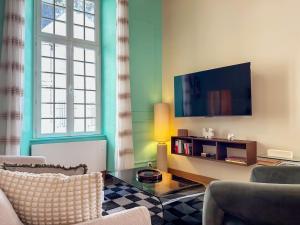 Μια τηλεόραση ή/και κέντρο ψυχαγωγίας στο VitraNova – Face à la cathédrale de Chartres