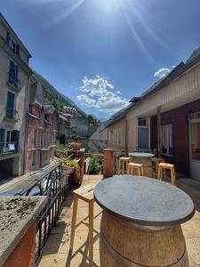 Nespecifikovaný výhled na hory nebo výhled na hory při pohledu z hotelu