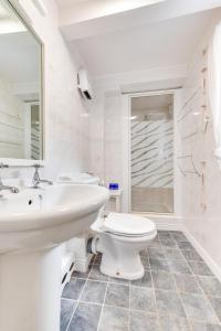 Vannituba majutusasutuses Mary-Rose Cottage