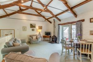 Posezení v ubytování The Forge