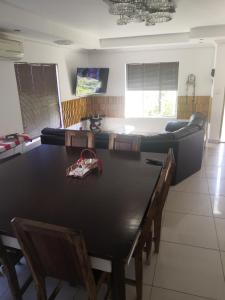 Afbeelding uit fotogalerij van LEONE PARIS in Windhoek