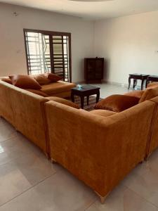 Ruang duduk di Relax Residence