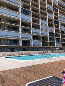 Πισίνα στο ή κοντά στο High Point North Studio M8