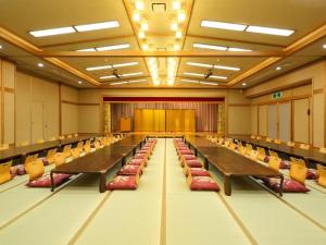 Khu vực hỗ trợ khách đi công tác/phòng hội thảo tại Kurobe Sun Valley Hotel - Vacation STAY 90889v +22 ảnh
