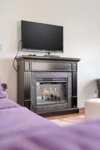 Gallery image of 2BR Condo Urban Retreat in Harrison Hot Springs