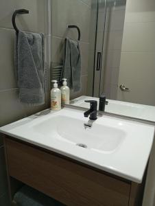 Un baño de Dpto homestudio conce centro