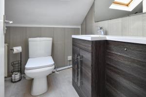 Et badeværelse på Sunnydale + 27 billeder