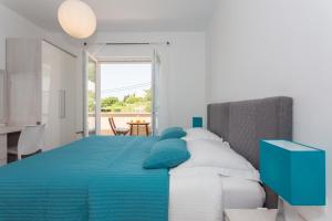 Gallery image of Apartment & Room Ladisic in Orasac