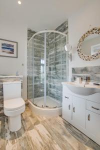 Vannituba majutusasutuses Urchins Peak +20 fotot