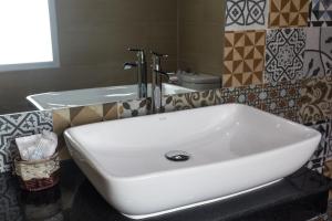 Koupelna v ubytování Suan Dok Gate Guesthouse